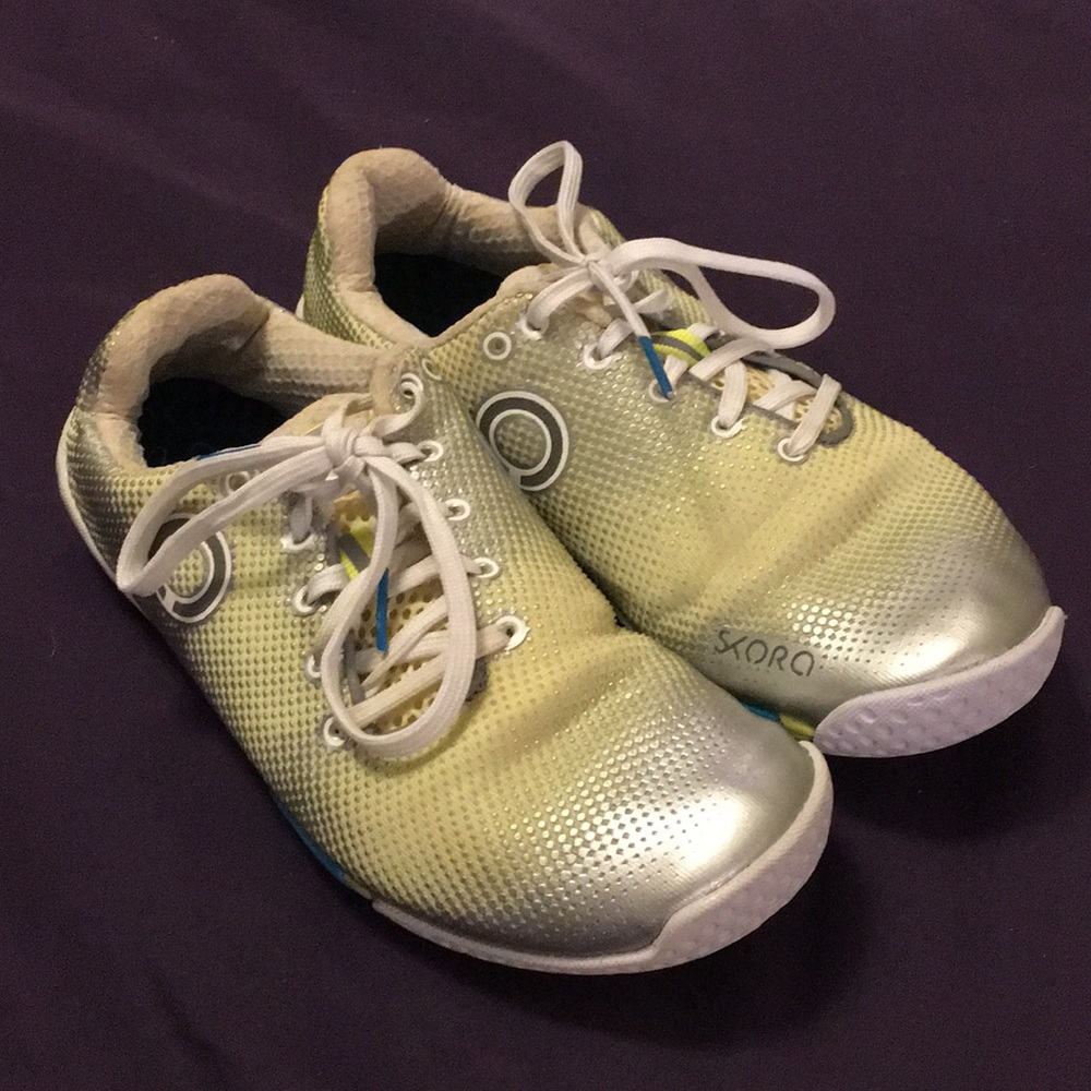 Skora Fit Minimalist Shoes size 7. EUC